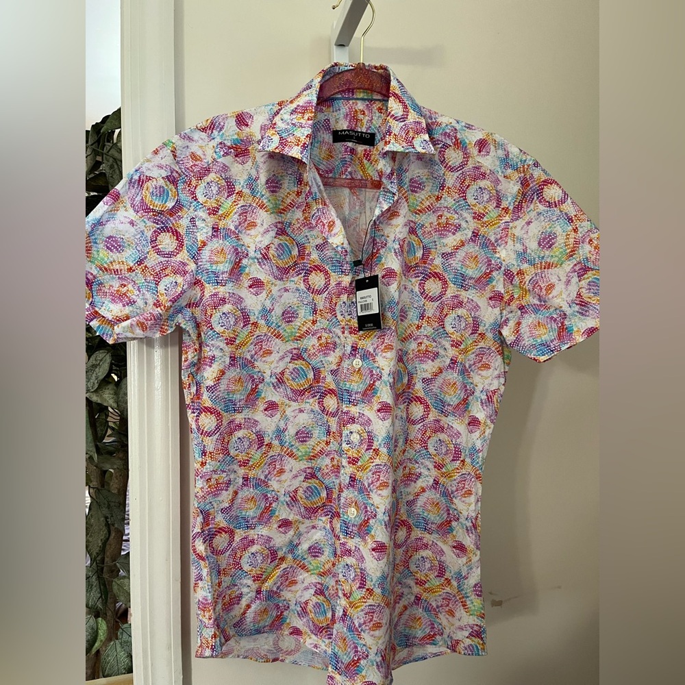MASUTTO SHORT SLEEVE BUTTON DOWN PAULO BLOUSE. NWT. SIZE SMALL.